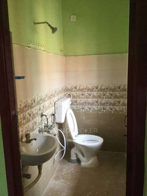 PG for Girls in Karappakam