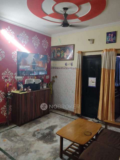 3 BHK Flat For Sale In West Vinod Nagar