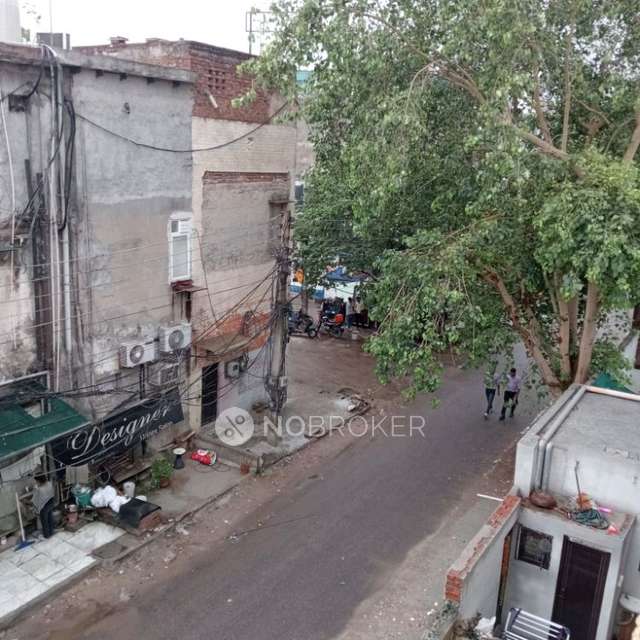 1 BHK House for Rent  In Sector 14