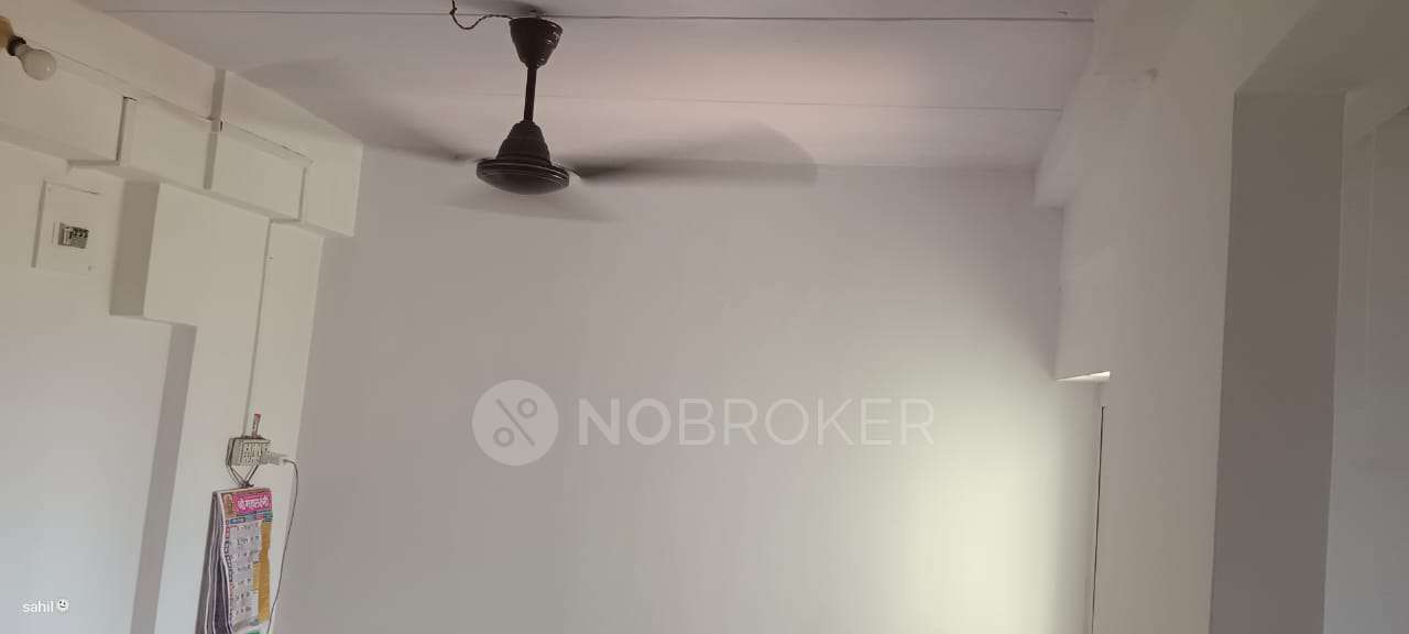 1 BHK Flat In Yogeshwer Chs for Rent  In Lower Parel East