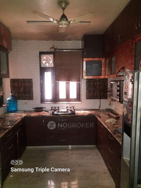 3 BHK Flat For Sale  In Gagan Vihar