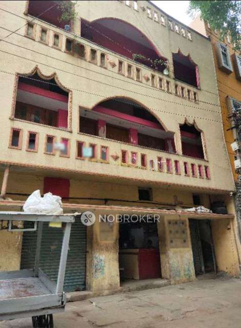 1 BHK Flat In Standalone Building  for Lease  In Rajajinagar