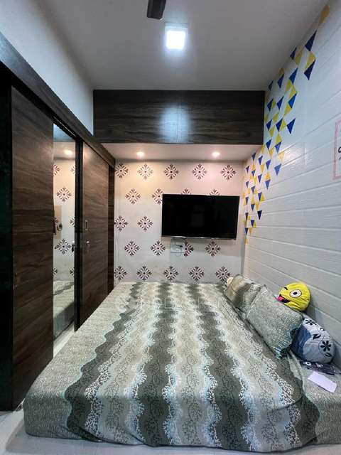 1 BHK Flat For Sale  In Rajesh Hotel