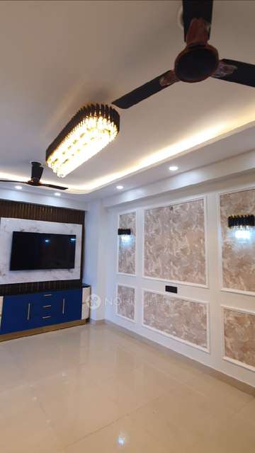 2 BHK Flat In Vvip Addresses For Sale  In  Raj Nagar Extension, Ghaziabad