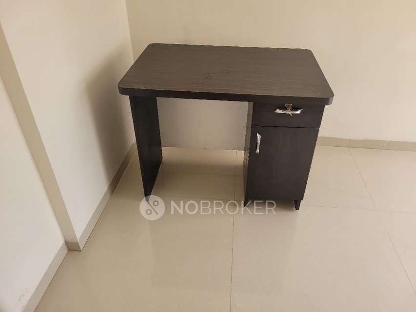 2 BHK Flat In Shreewoods Chs For Sale  In Dhanori