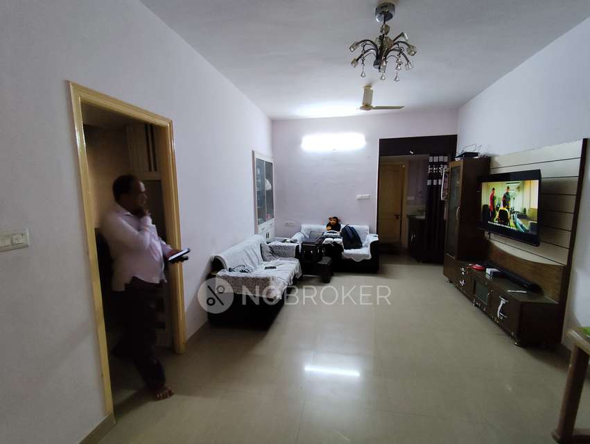 2 BHK Flat In Prabhavathi Rishab Apartment, Bommanahalli for Rent  In Bommanahalli