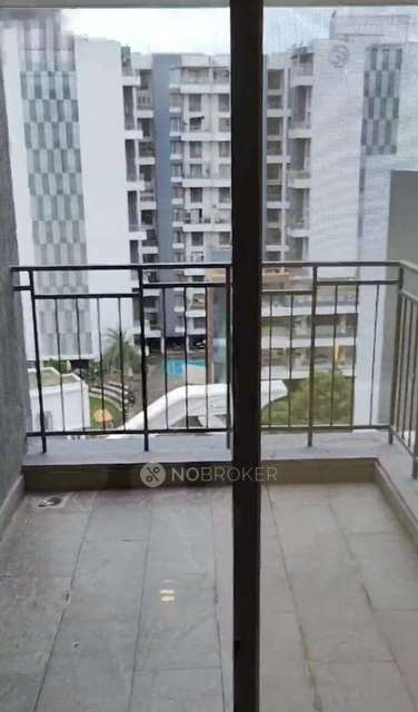 2 BHK Flat In Life Maxima for Rent  In Tathawade