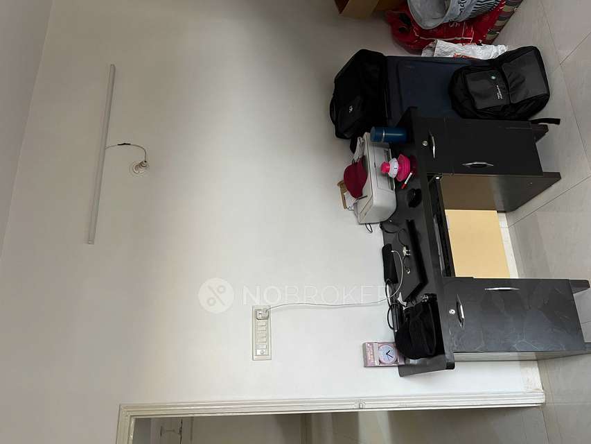 2 BHK Flat In Oxygen Valley Apartment, Hadapsar for Rent  In Hadapsar