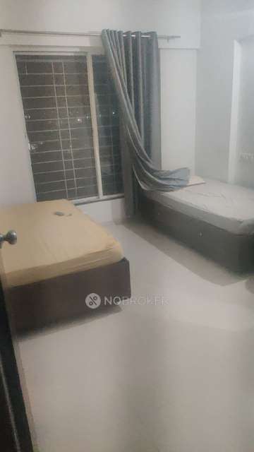 Single Room for Male In 2 BHK  In Platinum Park Parkhi-patil Brother In Pimpri-chinchwad