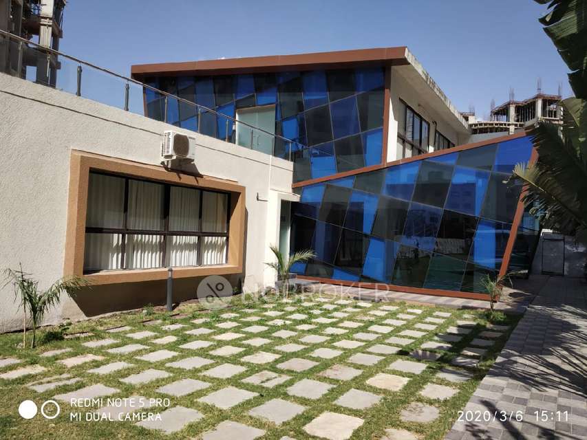 2 BHK Flat In Ravinanda Skylights for Rent  In Wagholi