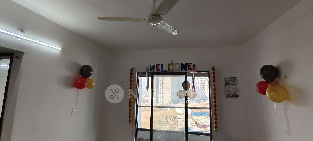2 BHK Flat In Roshan Milestone for Rent  In Roshan Milestone