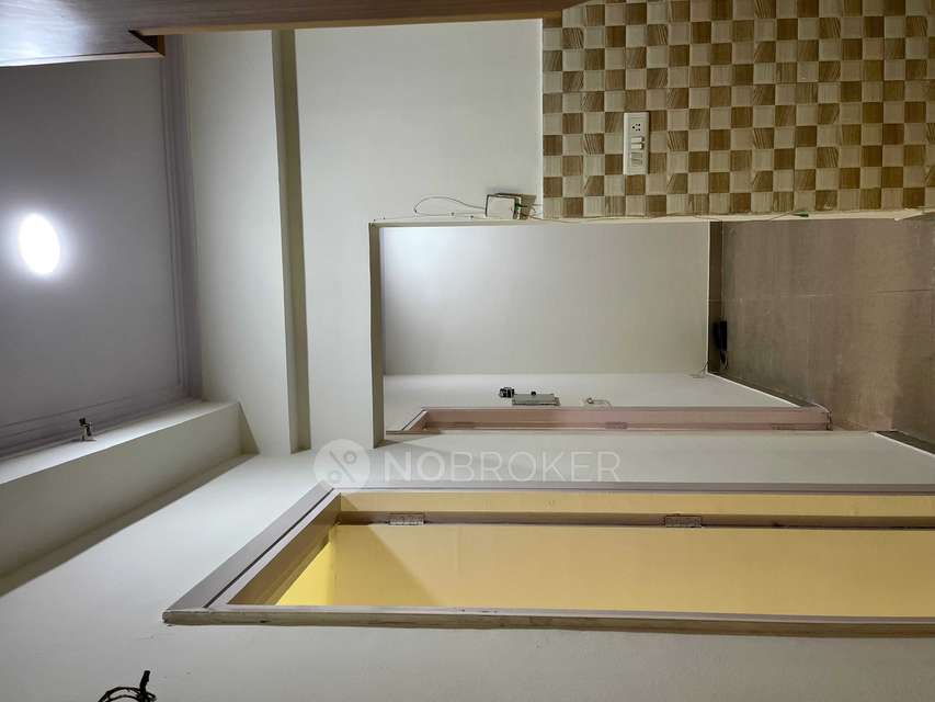 2 BHK Flat In 11th Avenue Gaur City 2 for Rent  In Gaur City 2