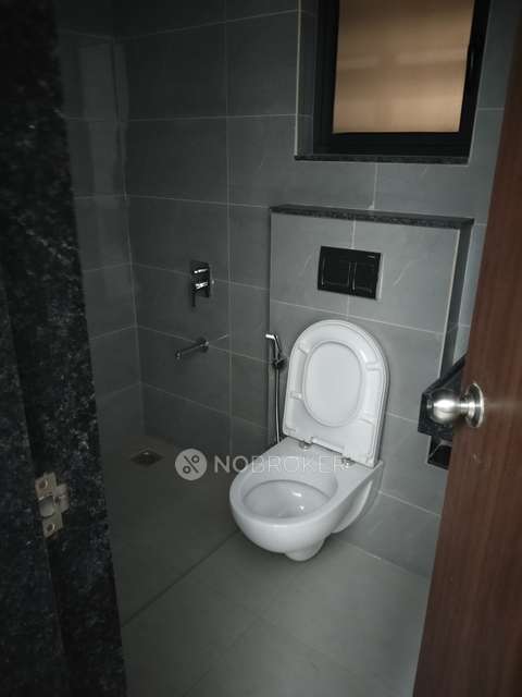 Single Room for Female In 2 BHK  In Shapoorji Pallonji Joyville Skyluxe In Hadapsar