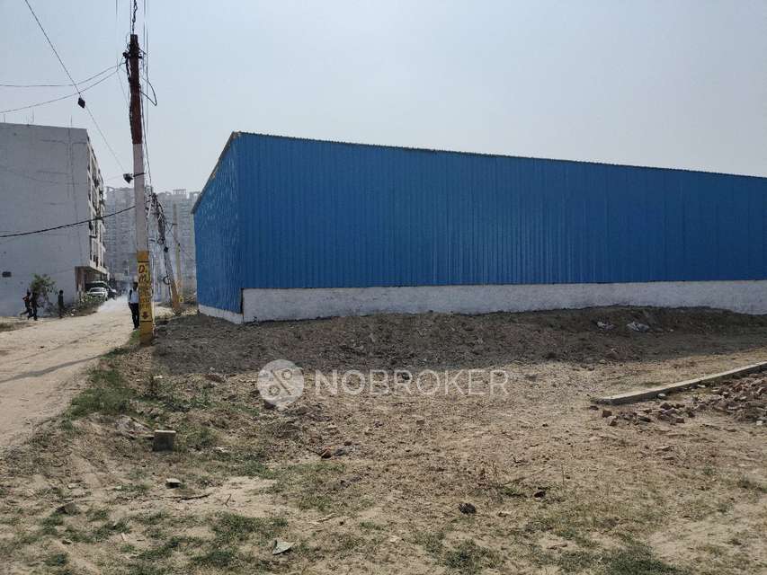 Godown/Warehouse in 1, Greater Noida W Rd, Greater Noida for Rent 