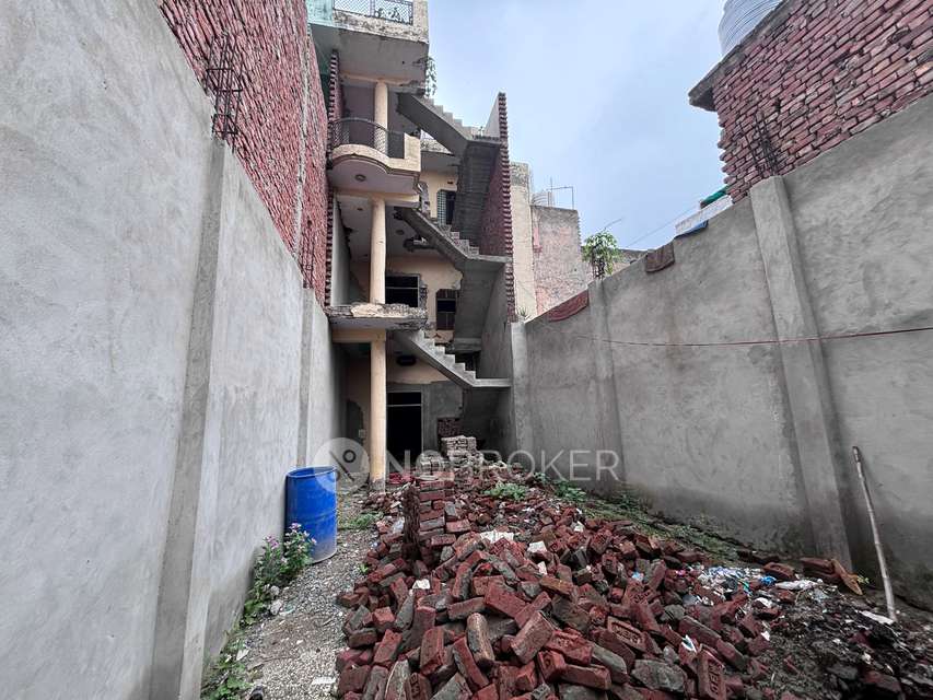 4+ BHK House For Sale  In , Guldhar