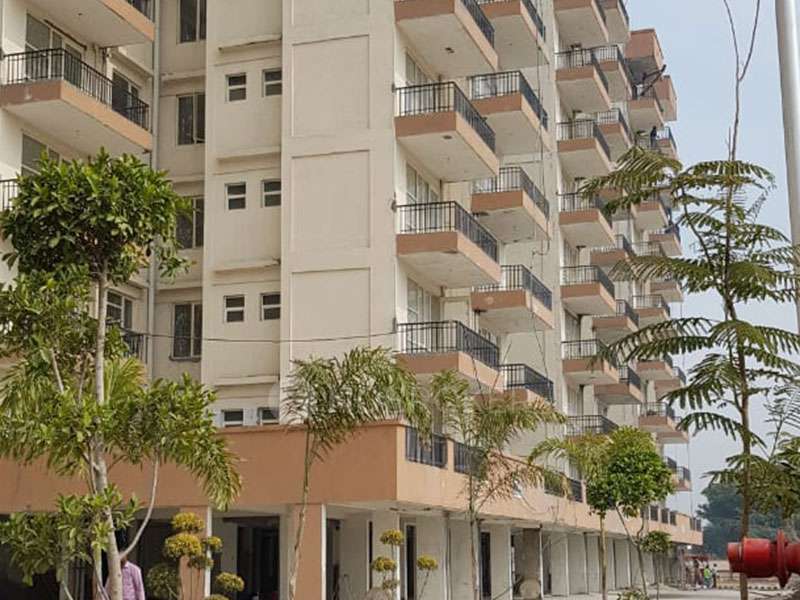 2 BHK Flat In Hcbs Sports Ville For Sale  In Sector 2 