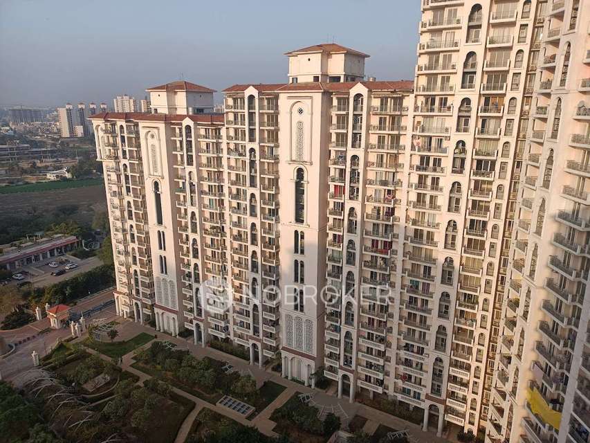 3 BHK Flat In Dlf Regal Gardens, Sector-90 For Sale  In Sector-90
