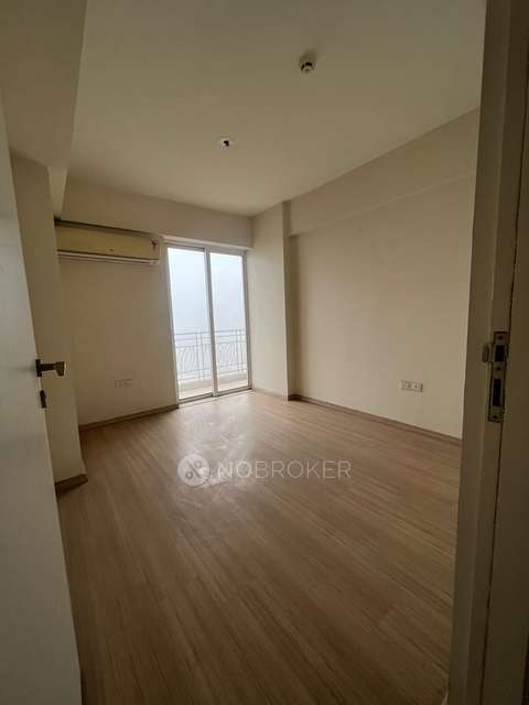 3 BHK Flat In Dlf Regal Gardens, Sector-90 For Sale  In Sector-90