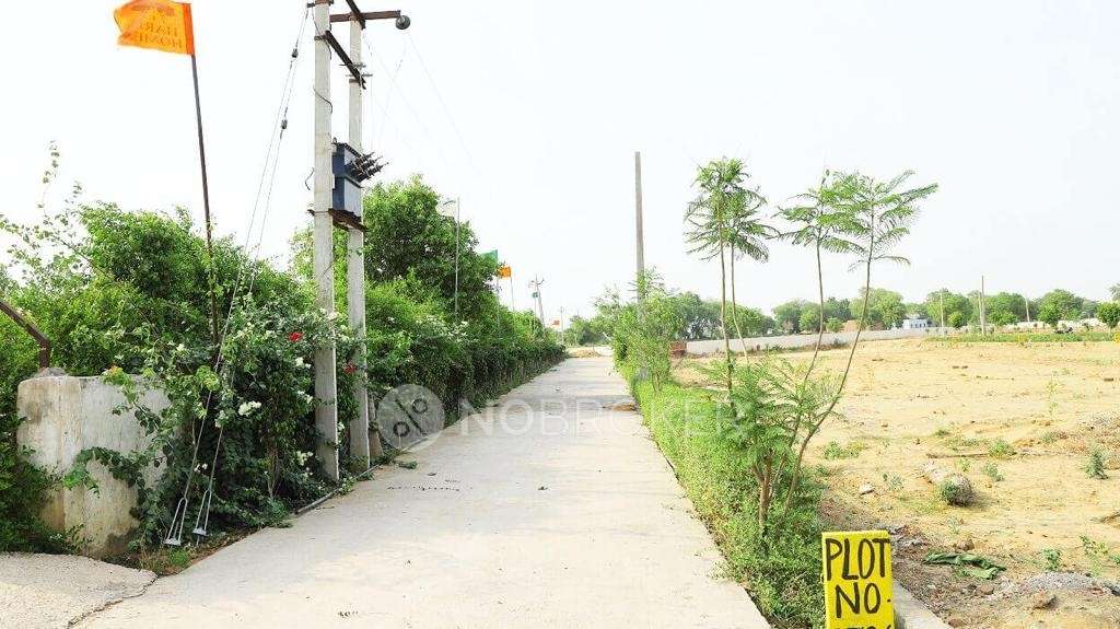 Plot For Sale  In Harit Vatika In  Sector 63