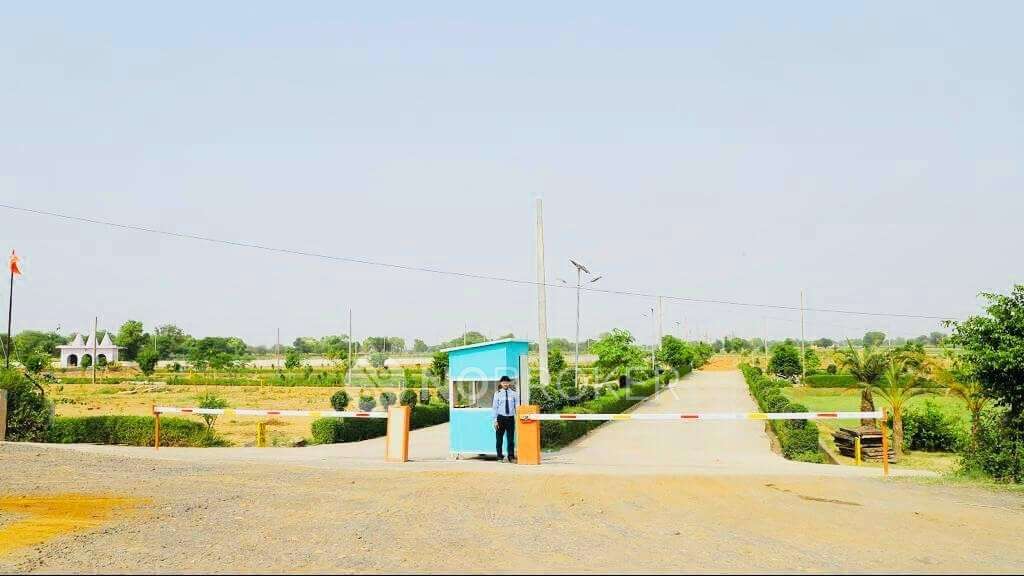 Plot For Sale  In Harit Vatika In  Sector 63