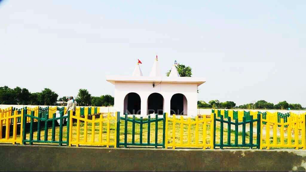 Plot For Sale  In Harit Vatika In  Sector 63