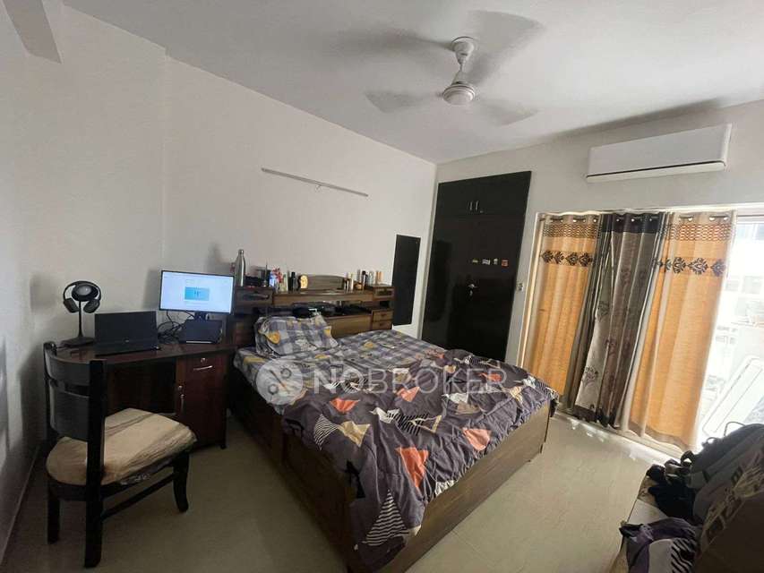 3 BHK Flat In Iitl Nimbus The Hyde Park For Sale  In Sector 78