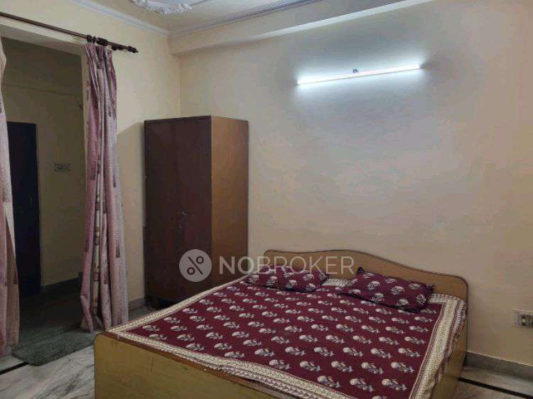 1 BHK House for Rent  In Sector 52