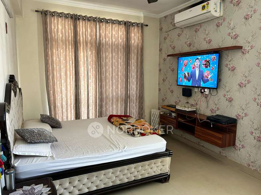 3 BHK Villa In Assotech Windsor Court, Sector 78 for Rent  In Sector 78