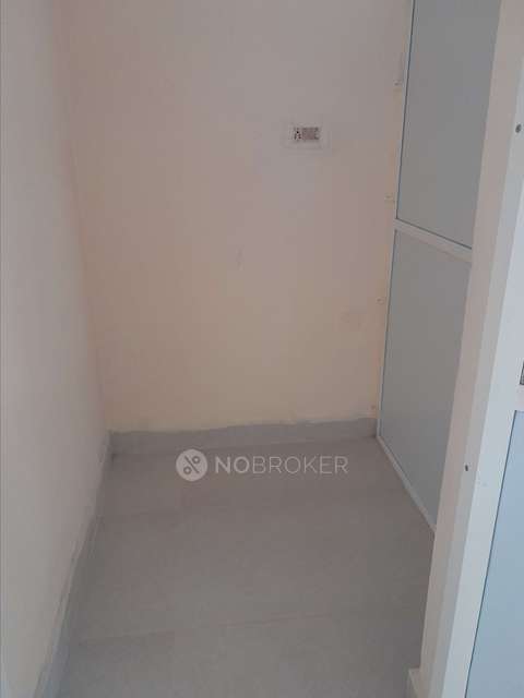 2 BHK Flat In Gandham Plaza For Sale  In New Bowenpally