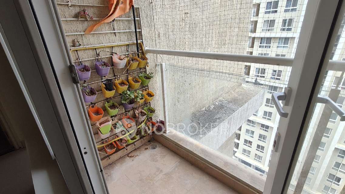 1 BHK Flat In Mahaveer Ranches for Rent  In Hosa Road