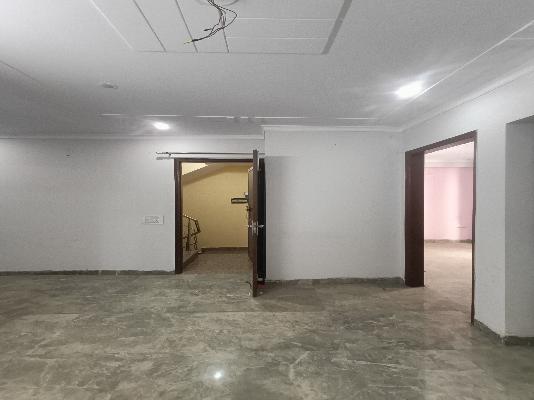 3 BHK Flat In Standalone Building  For Sale  In Janakpuri