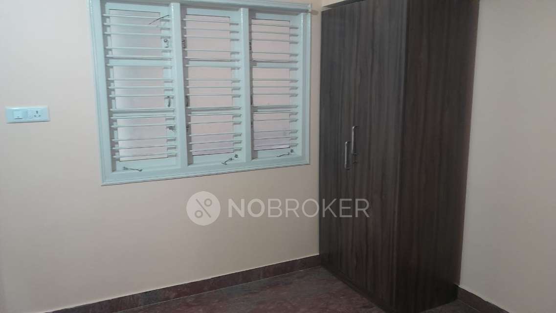 1 RK Flat for Rent  In Kumaraswamy Layout