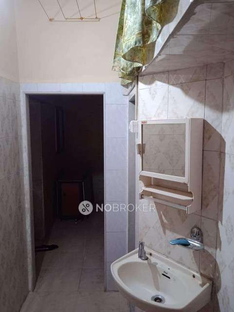 2 BHK Flat In Swastik Park For Sale  In Thakurli