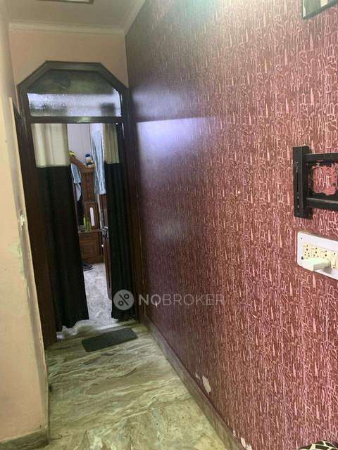 4 BHK Flat In Standalone Builsing  For Sale  In Vishnu Garden