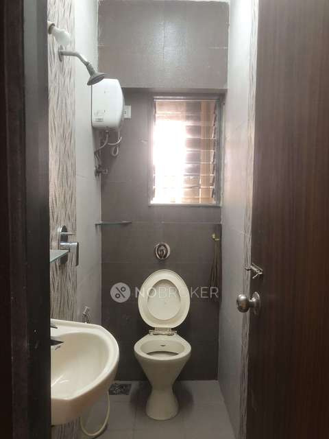 2 BHK Flat In Shri Balaji Ashirwad Chs Ltd For Sale  In Malad West