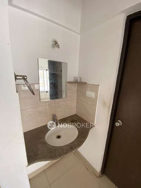 2 BHK Flat In Victory Tower for Rent  In Hadapsar