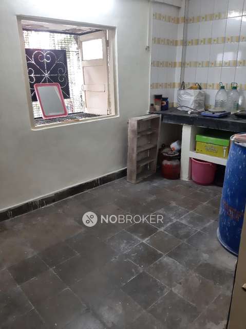 Shared Room for Male In 2 BHK  In Girichaya Apartment In Gokhalenagar - Vetal Hill Rd