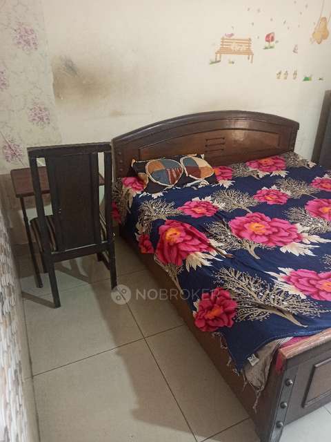 Shared Room for Female In 2 BHK  In Skb Crossings Republik In Pratap Vihar