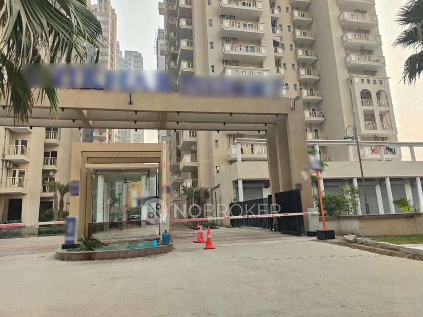 3 BHK Flat In Sg Shikhar Height Siddharth Vihar For Sale  In Nodia