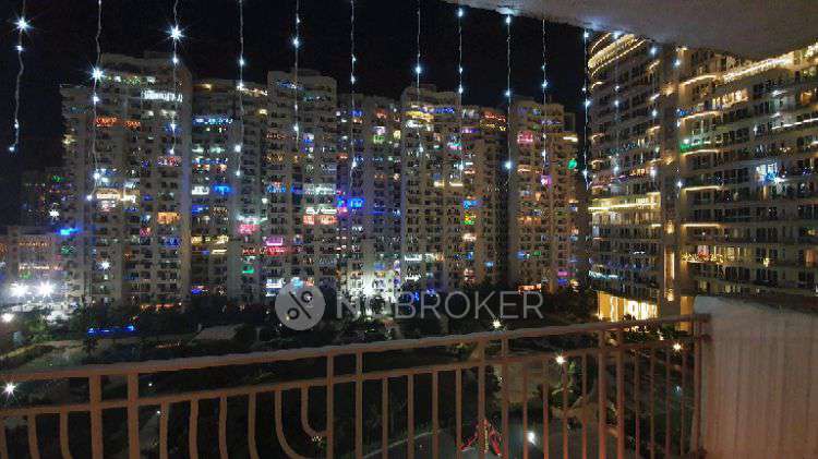 2 BHK Flat In Mahagun Moderne for Rent  In Sector-78