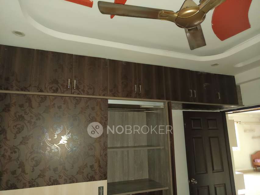 2 BHK Flat In Dwarakamai Jupiter For Sale  In Kadubeesanahalli,kaverappa Layout