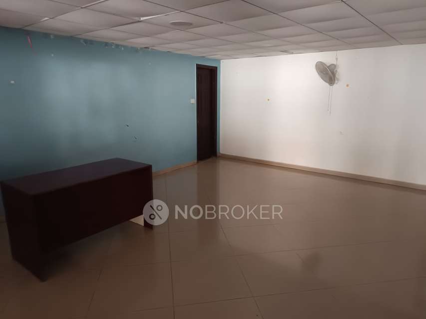 2 BHK Flat In Dwarakamai Jupiter For Sale  In Kadubeesanahalli,kaverappa Layout