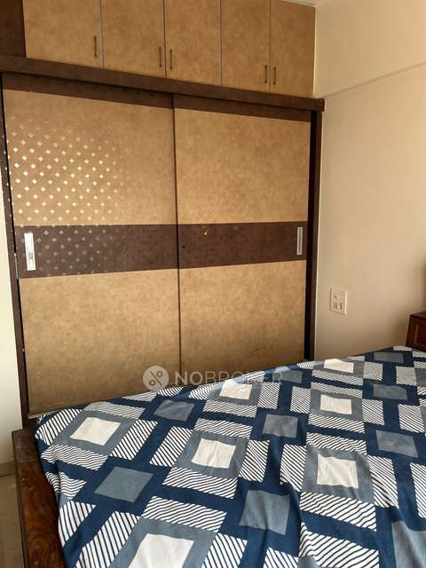 2 BHK Flat for Rent  In Kohinoor Grandeur