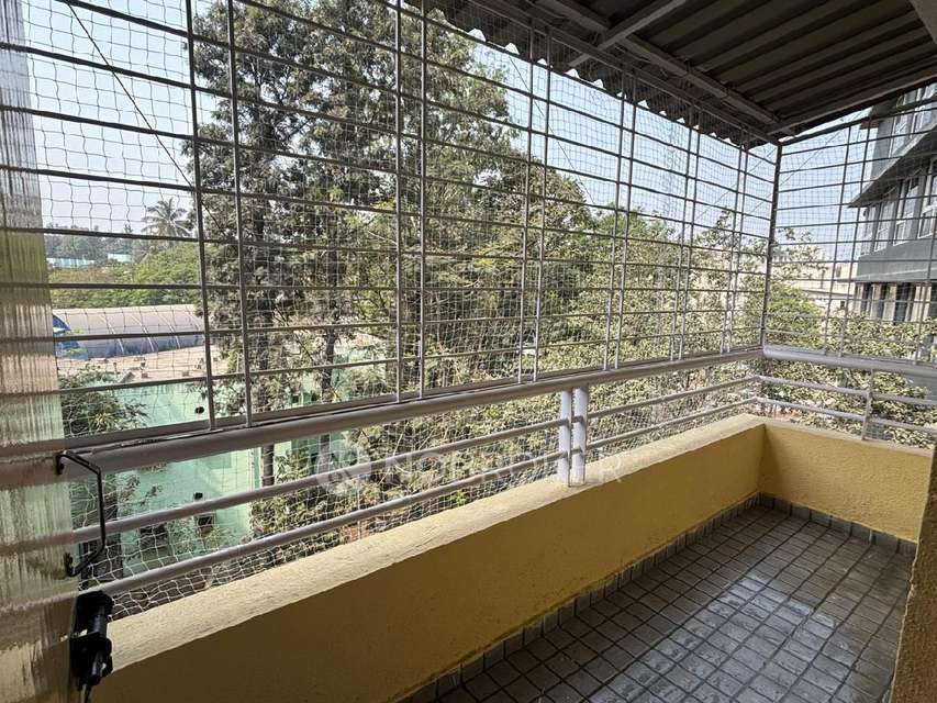 2 BHK Flat In Orchid Suvidha Building for Rent  In Akurdi, Pune