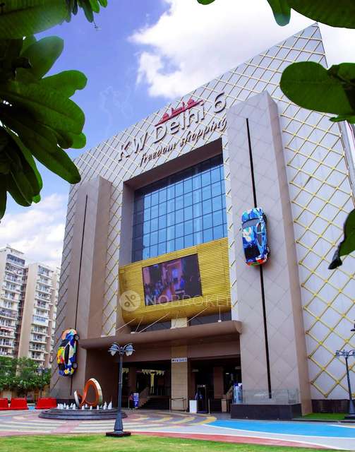 Shop in Raj Nagar Extension, Ghaziabad for sale 