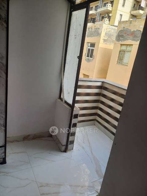 3 BHK Flat In Rps Savana For Sale  In Sector 88