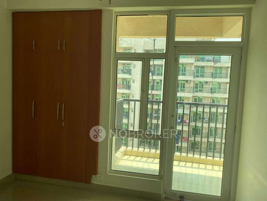 4 BHK Flat In 11th Avenue For Sale  In Gaur City 2