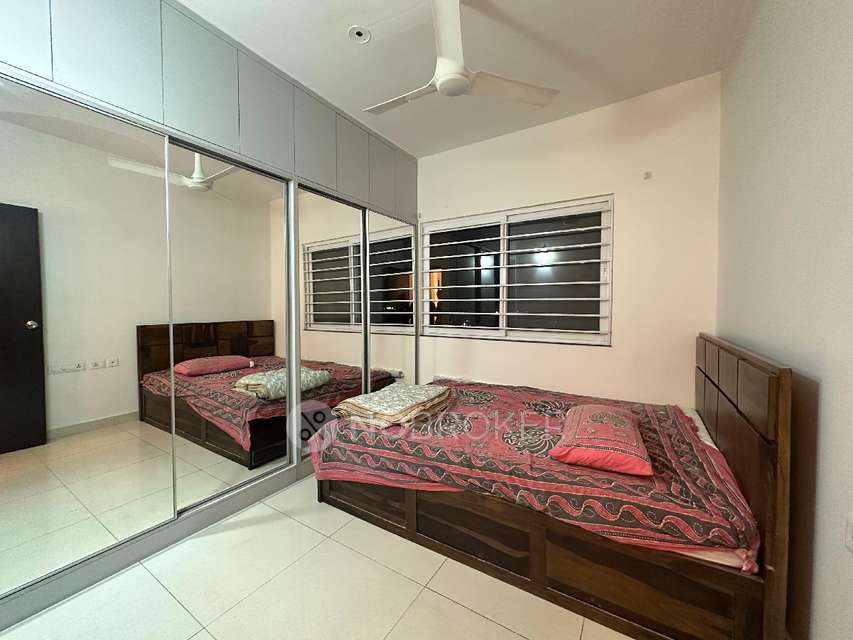 2 BHK Flat In Provident Park Square for Rent  In Judicial Layout