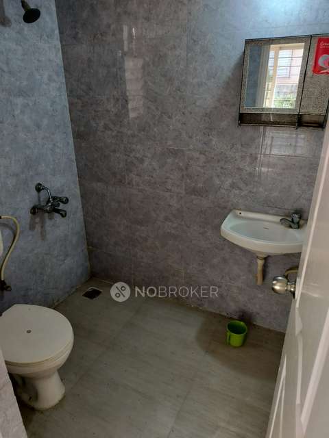 2 BHK Flat In Hill View Chs For Sale  In Vasind