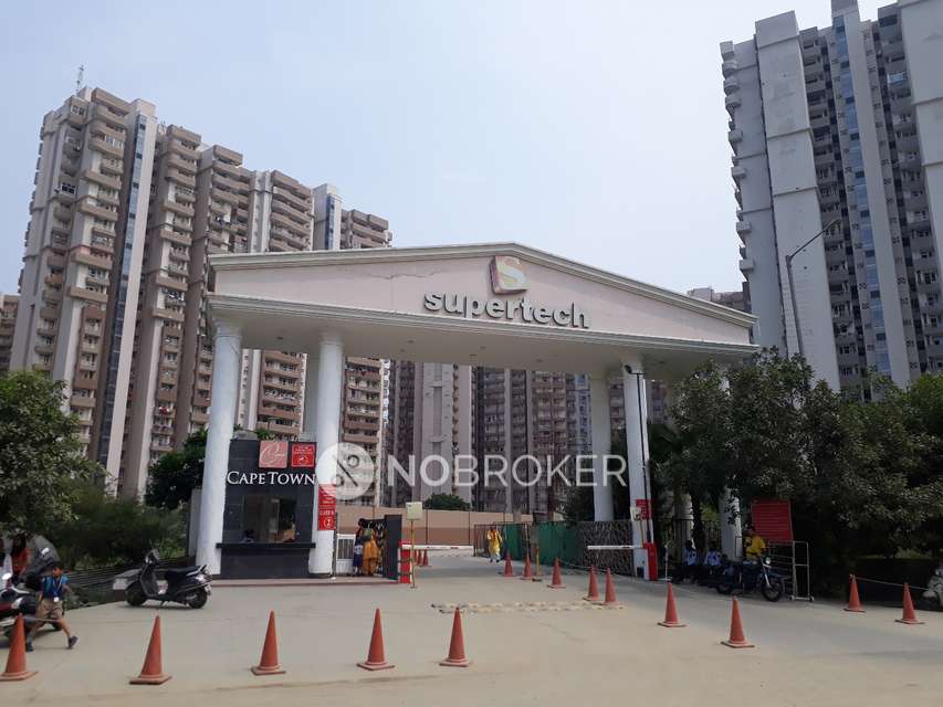 3 BHK Flat In Supertech Capetown For Sale  In Sector 74
